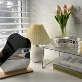 Lampe de chevet plissée